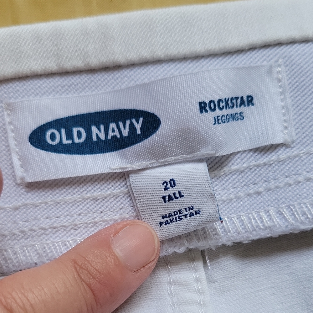 Old Navy Women's White Jeggings - Picture 7 of 9
